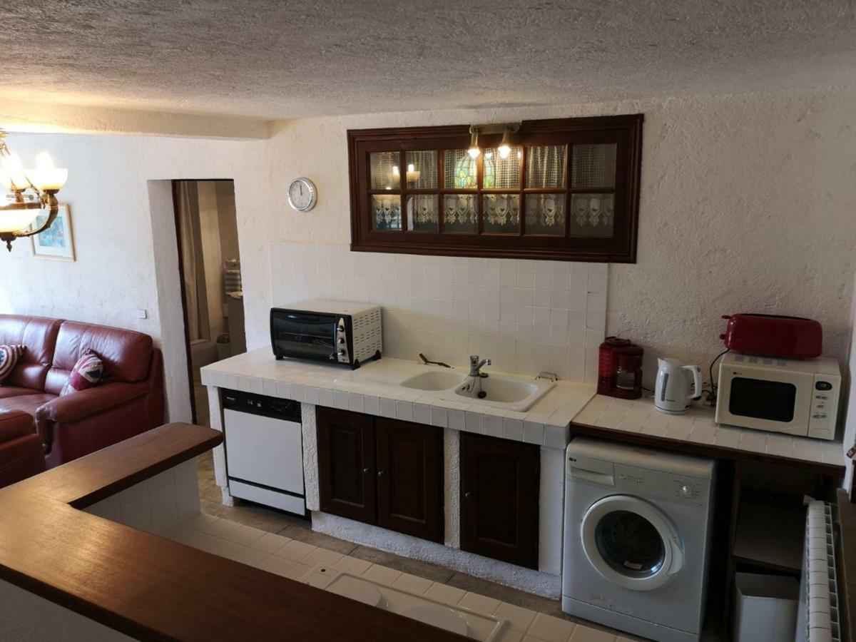 מוטורו Mas Alto Apartments מראה חיצוני תמונה